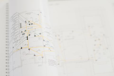 Почему типовой перечень работ в договоре не защищает от доплат?
