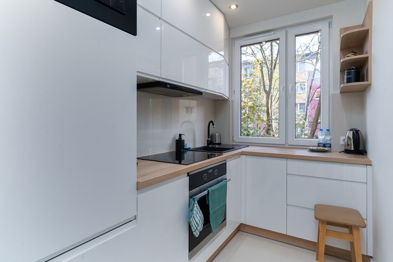Можно ли перенести кухню в жилую комнату без согласования?